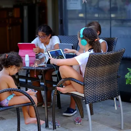 Отель Rustica 2*