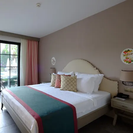 Hotel Rustica 2*